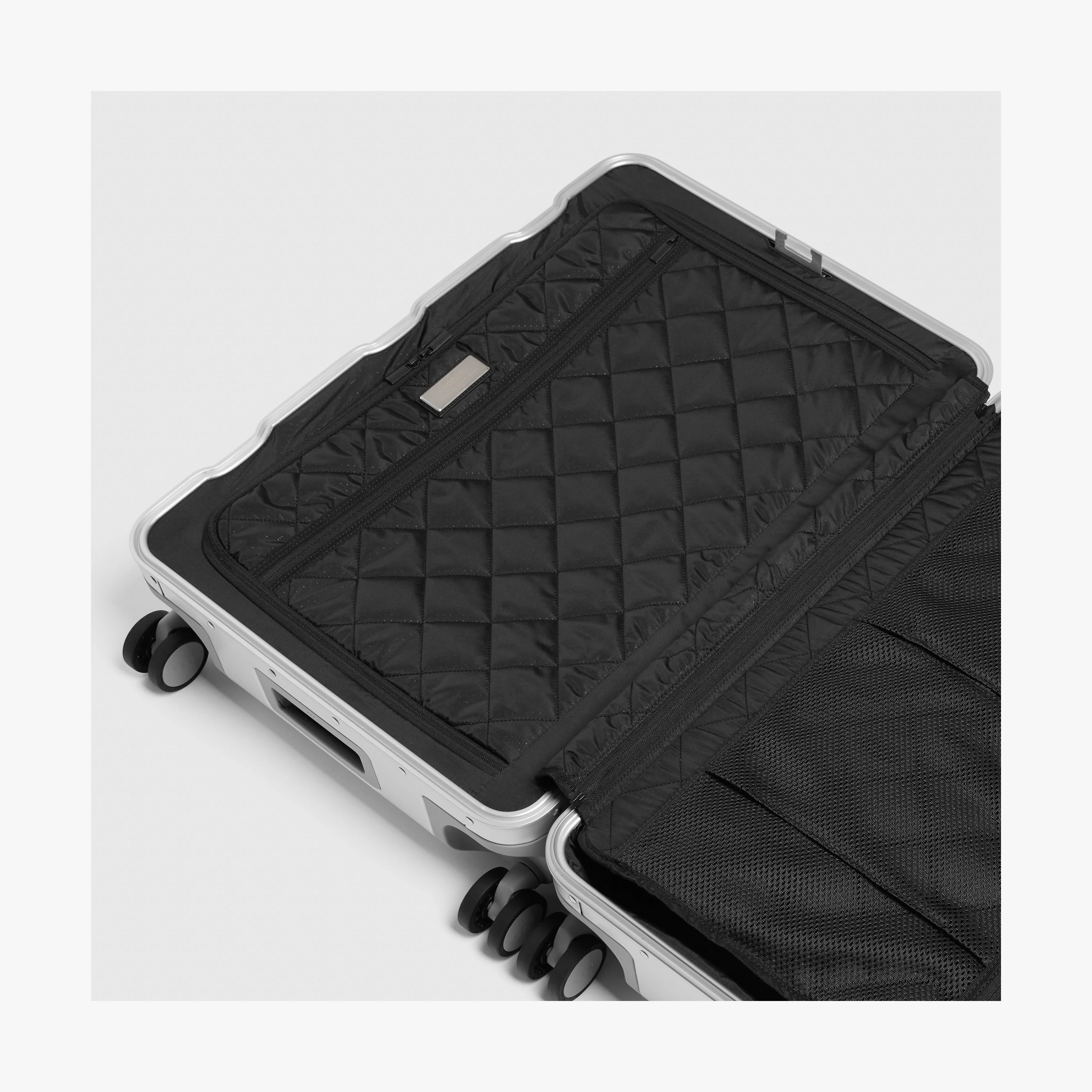Aluminum Check-In Medium - Image 30